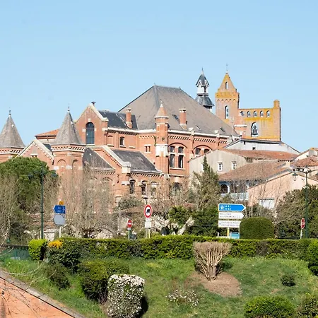 Evasions-Echappee, Centre-Ville, Gare Auterive  Extérieur photo