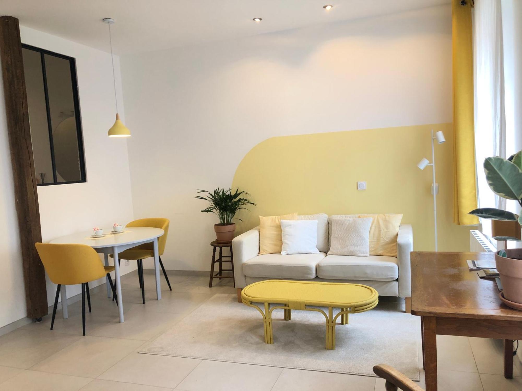 Evasions-echappee, Centre-ville, Gare Apartment